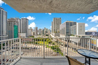 Beach Condo For Sale in Miami, Florida