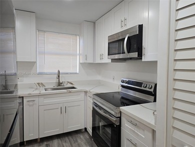 Beach Condo For Sale in Coral Springs, Florida