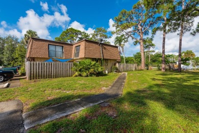 Beach Townhome/Townhouse For Sale in West Palm Beach, Florida