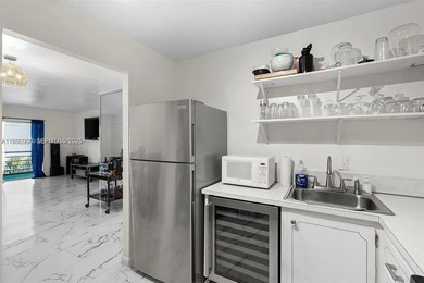 Beach Condo For Sale in Lauderhill, Florida