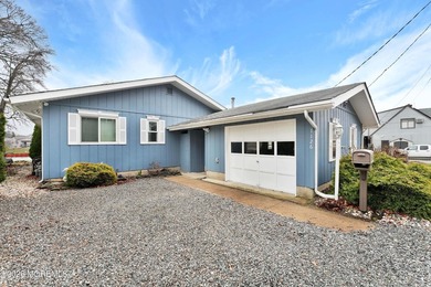 Beach Home For Sale in Point Pleasant, New Jersey