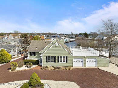 Beach Home For Sale in Beach Haven West, New Jersey