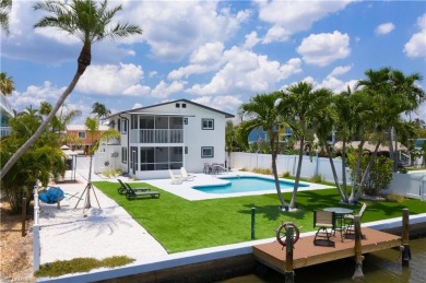 Beach Townhome/Townhouse For Sale in Fort Myers Beach, Florida