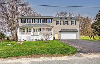 Beach Home Active Under Contract in Warwick, Rhode Island
