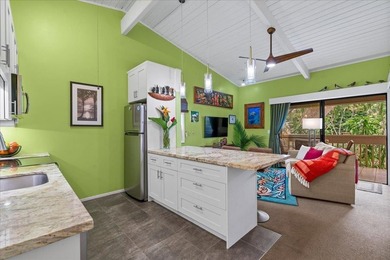 Beach Condo For Sale in Lahaina, Hawaii