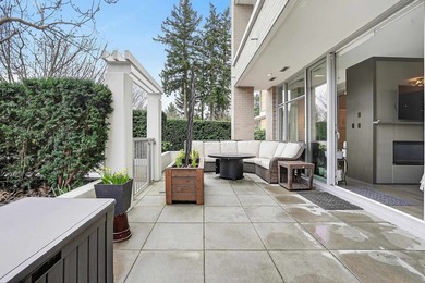 Beach Condo For Sale in White Rock, British Columbia