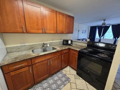 Beach Condo For Sale in Kahului, Hawaii