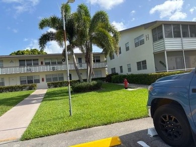 Beach Condo For Sale in West Palm Beach, Florida