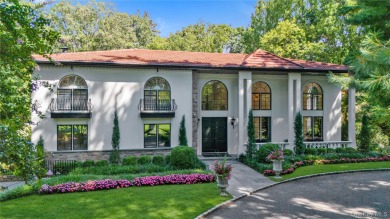 Beach Home Sale Pending in Sands Point, New York