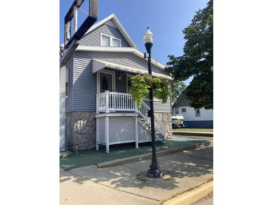 Beach Home For Sale in Whiting, Indiana