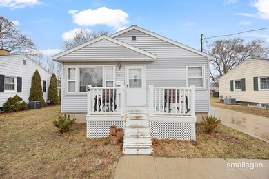 Beach Home Sale Pending in Muskegon, Michigan