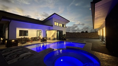 Beach Home For Sale in Kahului, Hawaii