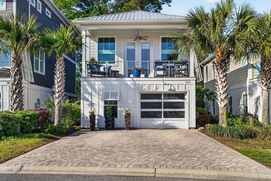 Beach Home For Sale in Pawleys Island, South Carolina