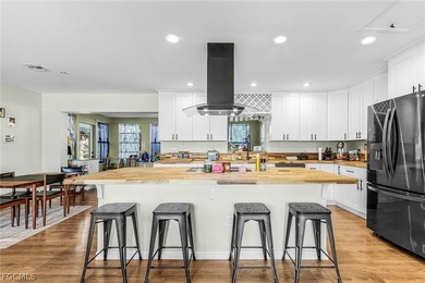 Beach Home For Sale in Fort Myers, Florida