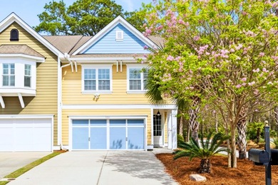 Beach Townhome/Townhouse For Sale in Mount Pleasant, South Carolina