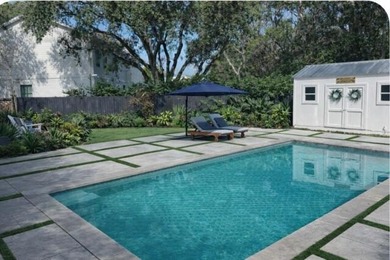 Beach Home For Sale in Mount Pleasant, South Carolina