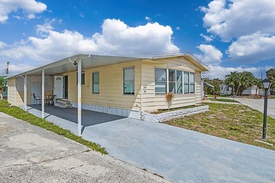 Beach Home For Sale in West Palm Beach, Florida