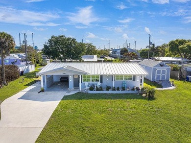 Beach Home For Sale in Vero Beach, Florida