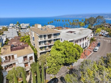 Beach Condo For Sale in La Jolla, California