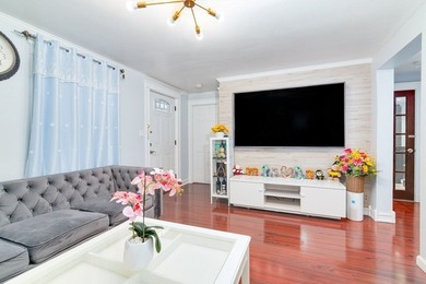 Beach Home For Sale in Quincy, Massachusetts