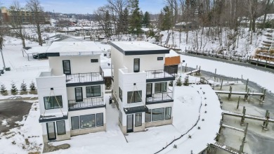 Beach Condo For Sale in South Haven, Michigan