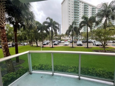 Beach Condo For Sale in Sunny Isles Beach, Florida