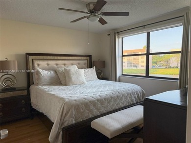 Beach Condo For Sale in Sunrise, Florida