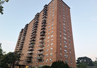 Beach Home For Sale in Bronx, New York