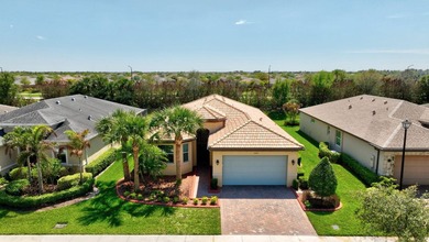 Beach Home For Sale in Port Saint Lucie, Florida