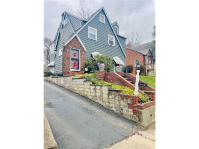 Beach Home For Sale in Cleveland Heights, Ohio
