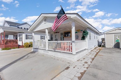 Beach Home For Sale in Myrtle Beach, South Carolina