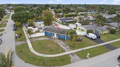 Beach Home For Sale in Palm Beach Gardens, Florida