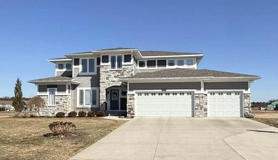 Beach Home For Sale in Holland, Michigan
