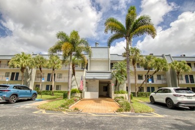 Beach Condo For Sale in Lake Worth, Florida