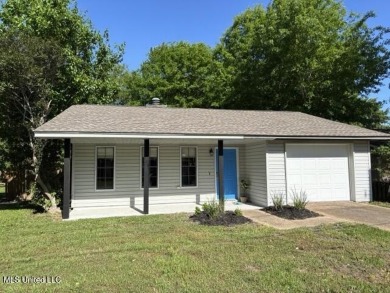 Beach Home For Sale in Gulfport, Mississippi