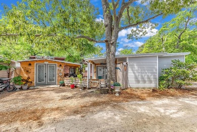 Beach Home For Sale in Myrtle Beach, South Carolina