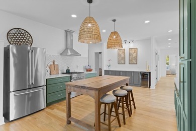 Beach Home For Sale in Charleston, South Carolina