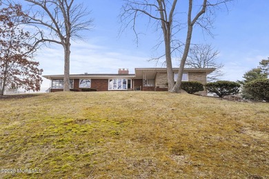 Beach Home For Sale in Toms River, New Jersey
