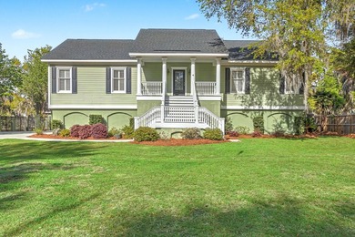Beach Home For Sale in Charleston, South Carolina