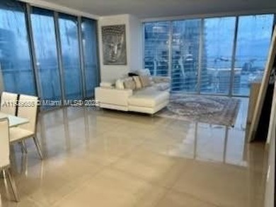 Beach Condo For Sale in Miami, Florida
