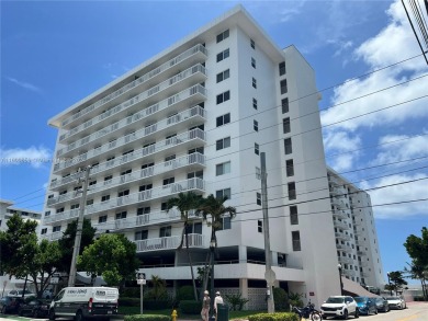 Beach Condo Sale Pending in Miami Beach, Florida