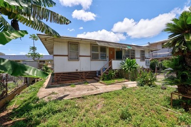 Beach Home For Sale in Pearl City, Hawaii
