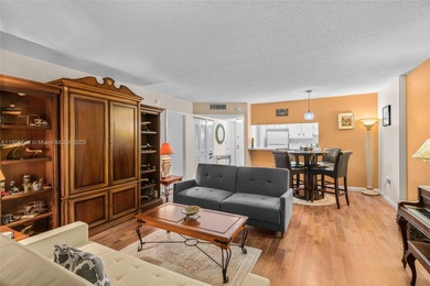 Beach Condo For Sale in Lauderhill, Florida