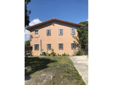 Beach Townhome/Townhouse For Sale in Lake Worth Beach, Florida