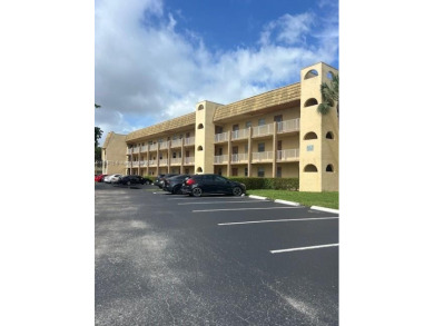 Beach Condo For Sale in Sunrise, Florida