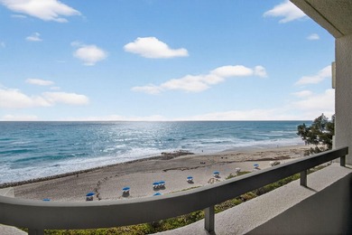 Beach Condo For Sale in Singer Island, Florida