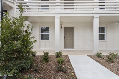 Beach Condo For Sale in Ocean Springs, Mississippi