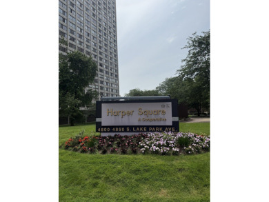 Beach Home Sale Pending in Chicago, Illinois