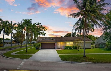 Beach Home For Sale in Royal Palm Beach, Florida