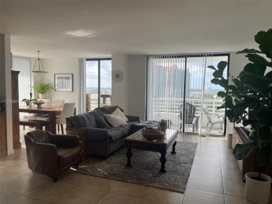 Beach Condo For Sale in Aventura, Florida